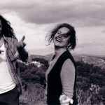 Quand le vent tisse les fleurs