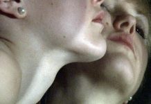 Seul le lait (ou l’adieu au corps)