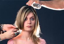 nous bâtissons des maisons et traçons des chemins