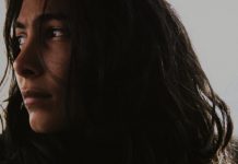 Révolution Zendj. Polygone étoilé sur fond de Méditerranée.